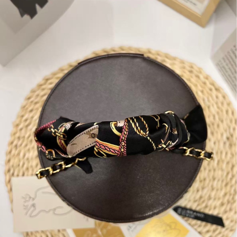 Burberry Nova Check Vanity Pouch（隨包贈送日本進口Twilly）-11