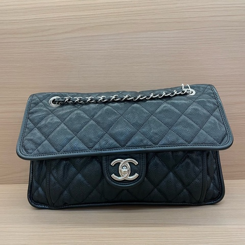 Chanel香奈兒 机场包黑色 荔枝皮 2013年 尺寸30*6*20 可單肩斜挎 無附件