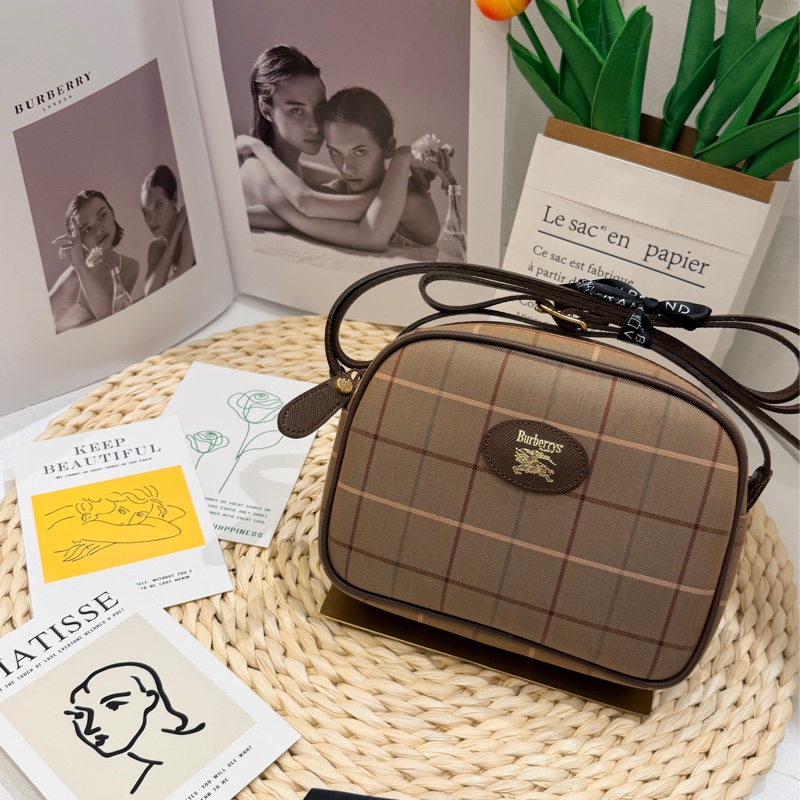 Burberrys Nova Check Camera Bag（絕版帆布相機包）-0
