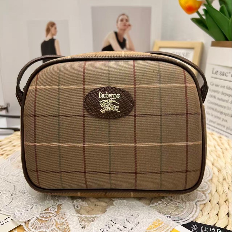Burberrys Nova Check Camera Bag（絕版帆布相機包）-5
