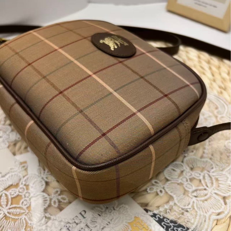Burberrys Nova Check Camera Bag（絕版帆布相機包）-12