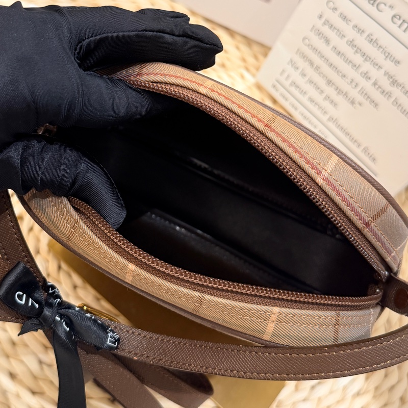 Burberrys Nova Check Camera Bag（絕版帆布相機包）-15