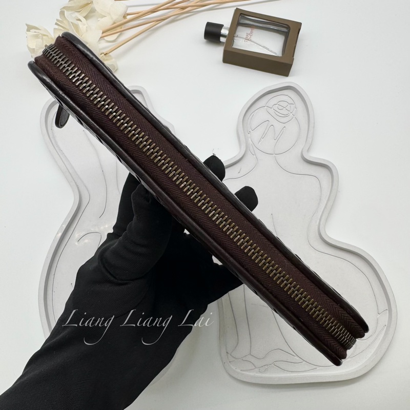 BOTTEGA VENETA BV 經典編織小牛皮深咖啡色拉鏈長夾-18