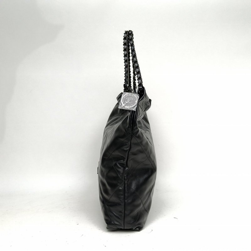 CHANEL 22BagTote托特包中號黑色牛皮晶片開黑扣肩背包-1