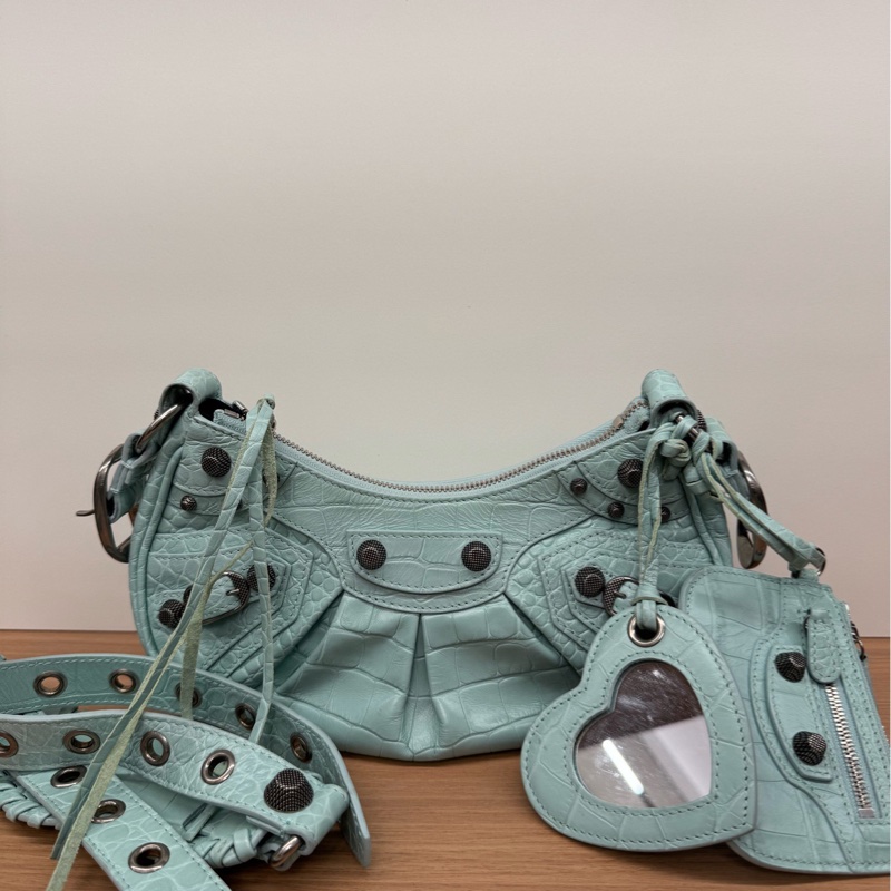 98新 巴黎世家/BalenciagaLeCagole薄荷綠漆皮機車包，腋下包復古金屬配件 肩帶可調-0