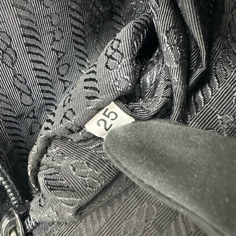 【赫蒂國際精品】Prada 普拉達 鱷魚紋壓花後背包 vintage-12