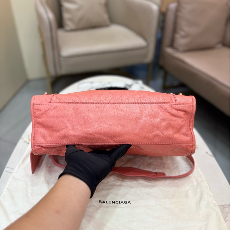 Balenciaga巴黎世家 le City機車包 粉色金釘 中號 97新原始成色-4