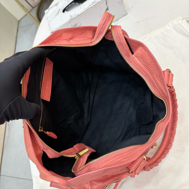 Balenciaga巴黎世家 le City機車包 粉色金釘 中號 97新原始成色-5