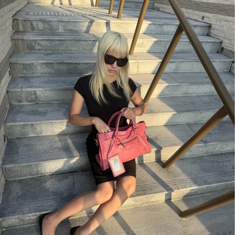 Balenciaga巴黎世家 le City機車包 粉色金釘 中號 97新原始成色-6