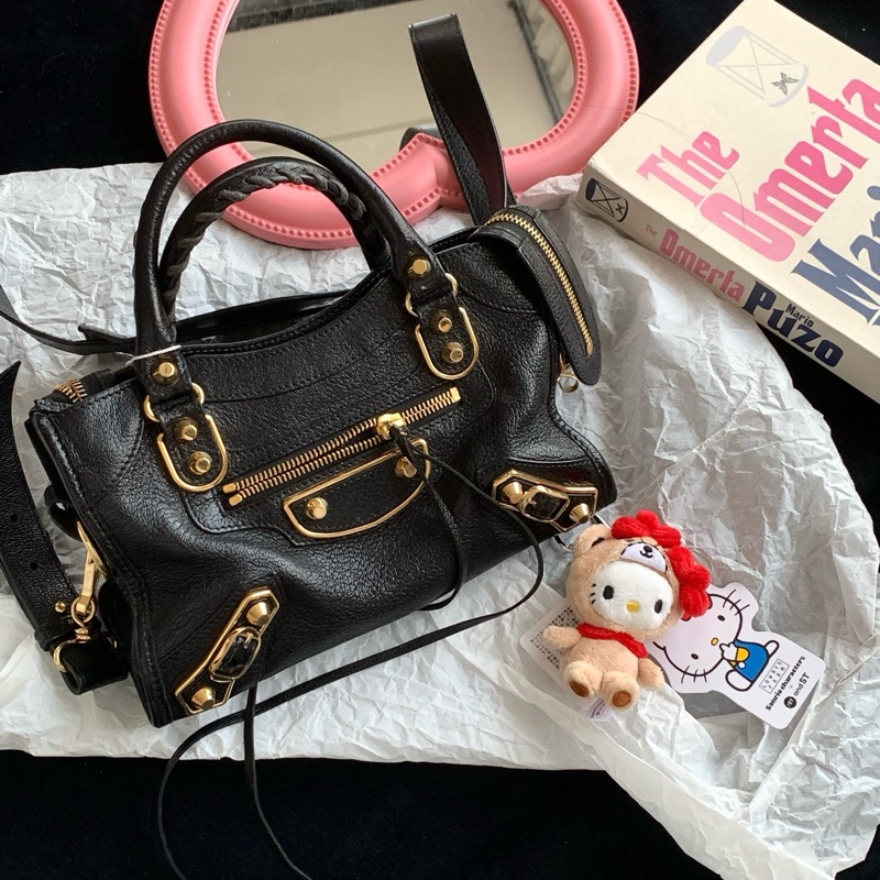 balenciaga 巴黎世家 黑金mini機車包 24cm 配件肩帶 （無鏡子）。-3