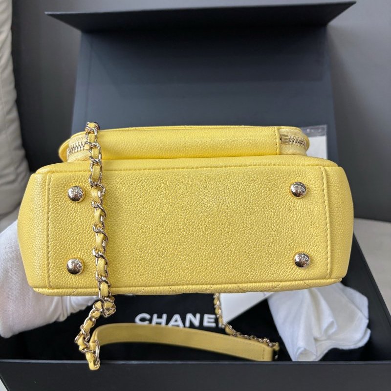 近新品 香奈兒/Chanel 小雞黃荔枝皮Affinity小號郵差包-4