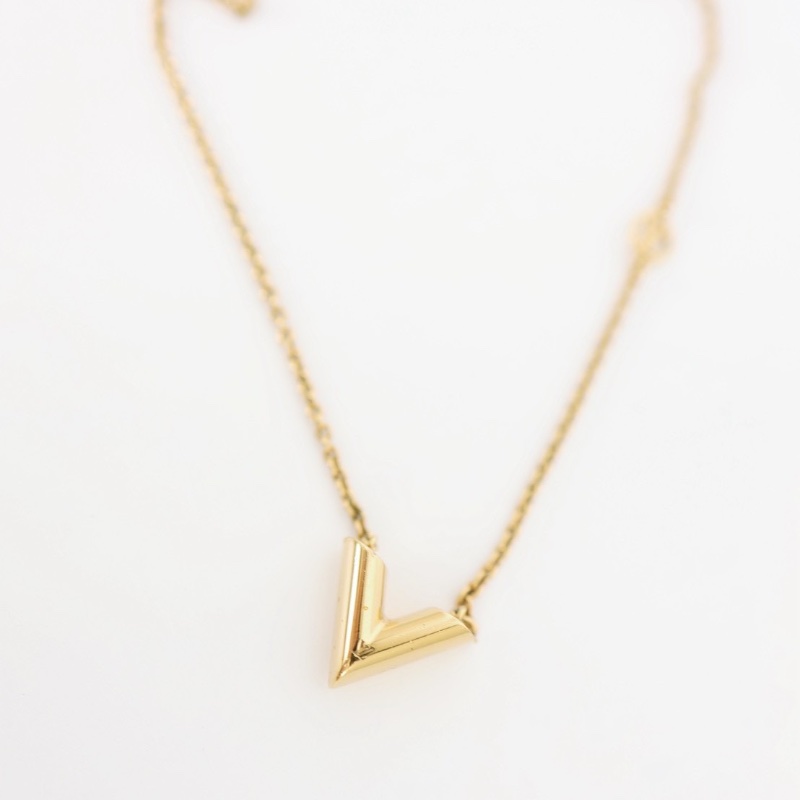 二手Lv 經典字母項鍊-1