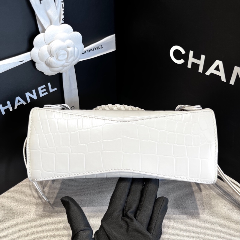 Balenciaga巴黎世家白色neo classic nano機車包-2