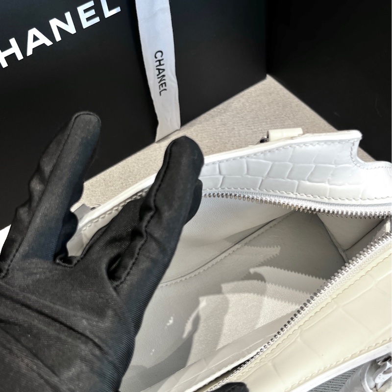 Balenciaga巴黎世家白色neo classic nano機車包-3