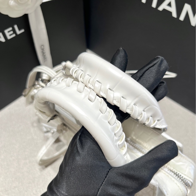 Balenciaga巴黎世家白色neo classic nano機車包-5