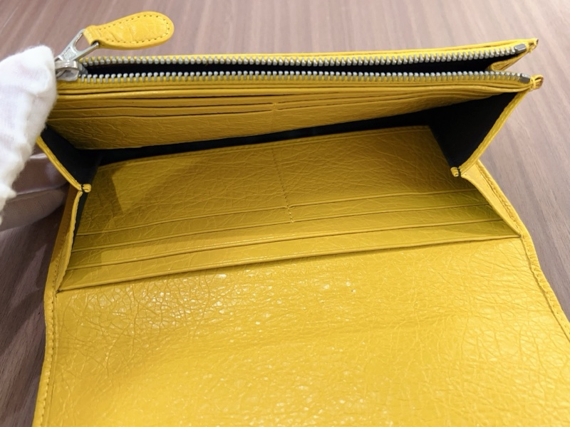 Balenciaga巴黎世家黃色機車長款錢包-1