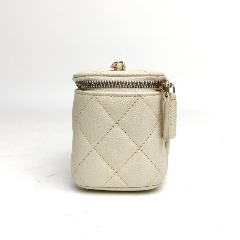 CHANEL 白色荔枝牛皮31開金扣方盒子化妝包無鏡子肩背包-1