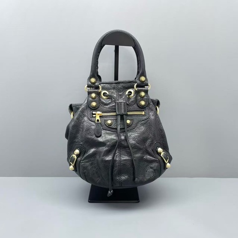 Balenciaga巴黎世家機車水桶包黑色