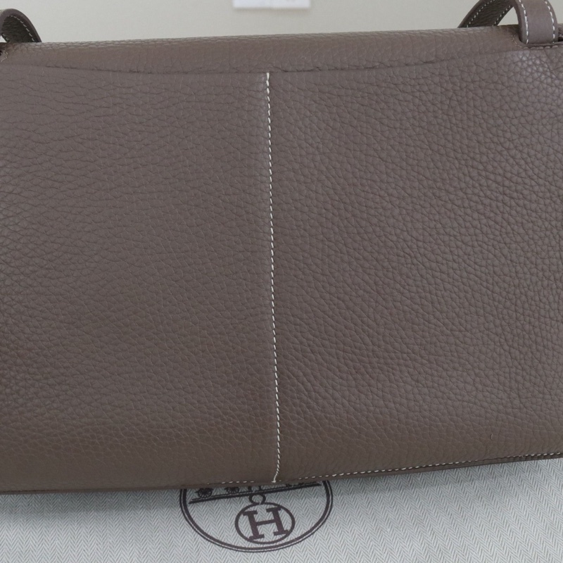 Hermès愛馬仕 Halzan 31大象灰金扣，tc拼s皮，D刻 尺寸31*20*9-1