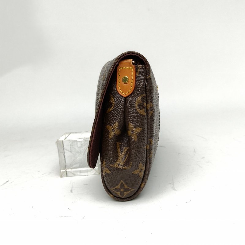 LOUIS VUITTON Favorite小號24老花PVC2014肩背包-1