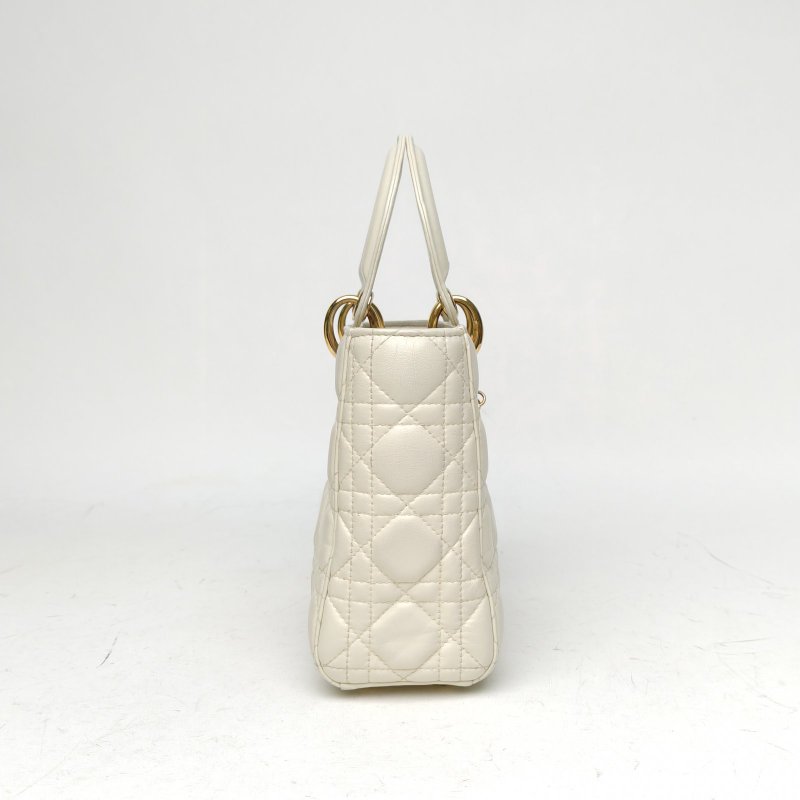 DIOR Lady戴妃包四格徽章肩帶白色金扣2017肩背包-3