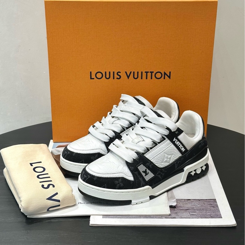 99🆕LV/路易威登 TRAINER 白色拼黑皮面壓紋35碼運動鞋板鞋休閒鞋-1