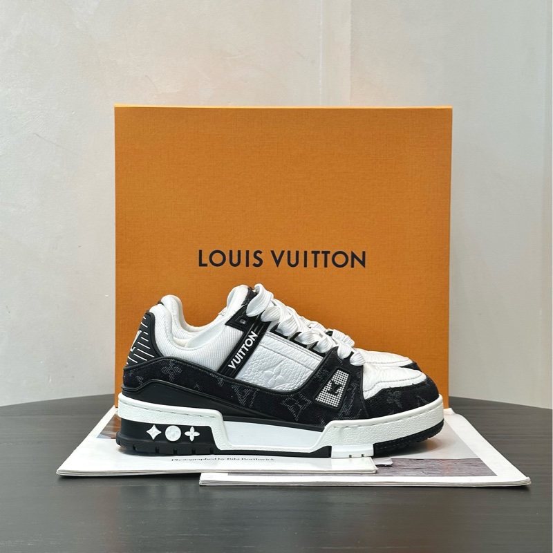 99🆕LV/路易威登 TRAINER 白色拼黑皮面壓紋35碼運動鞋板鞋休閒鞋-4
