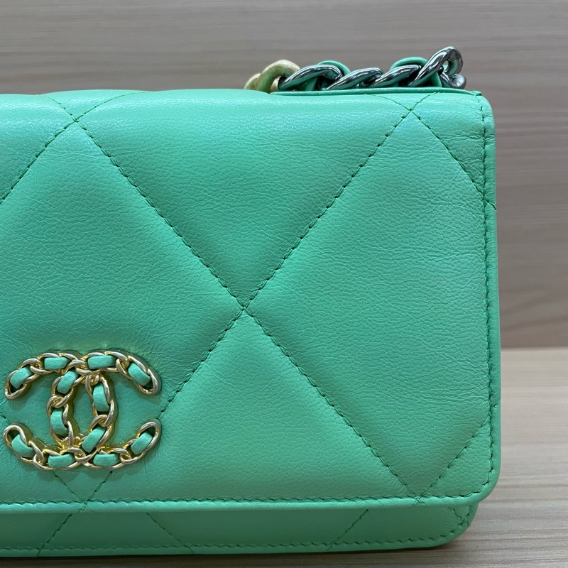 NO:D20 Chanel香奈兒 Leboy woc淺綠色羊皮 手提斜挎鏈條包 2020年 30開 有卡 無塵袋無盒子 尺寸底長19*高12*-6