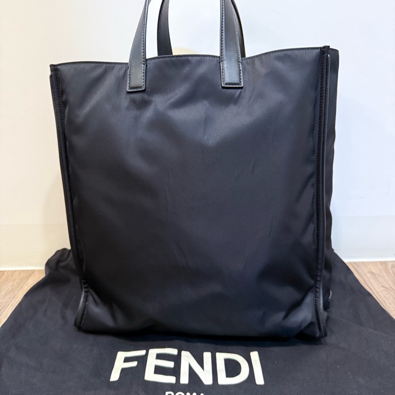 FENDI 經典 Bag Bugs 小怪獸 黑色尼龍大托特包-2