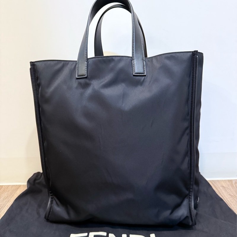 FENDI 經典 Bag Bugs 小怪獸 黑色尼龍大托特包-6