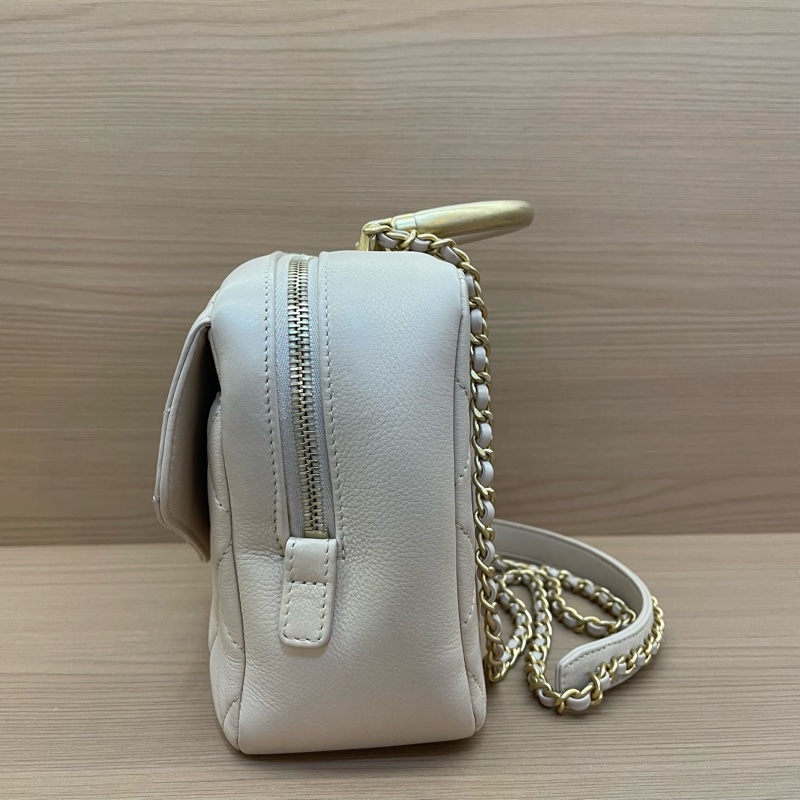 NO:D19 Chanel香奈兒 郵差包米色 牛皮中號 2019年 28開 手提單肩斜挎鏈條包 尺寸底長22*高15*寬8* 有卡 無塵袋無盒子-2