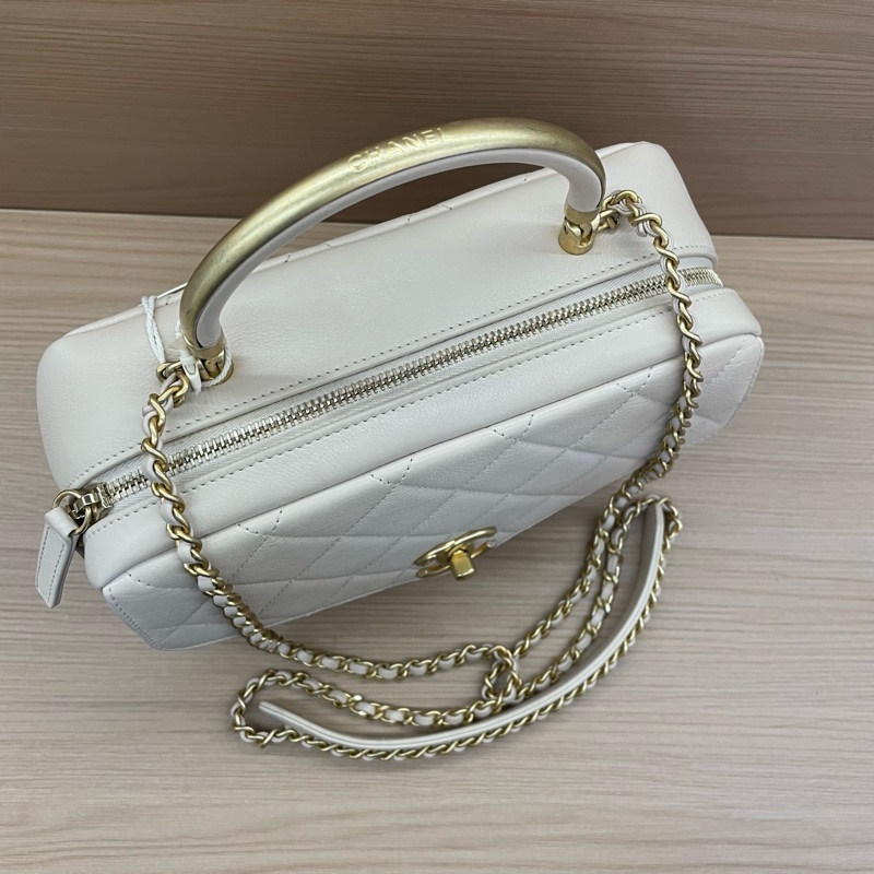 NO:D19 Chanel香奈兒 郵差包米色 牛皮中號 2019年 28開 手提單肩斜挎鏈條包 尺寸底長22*高15*寬8* 有卡 無塵袋無盒子-4