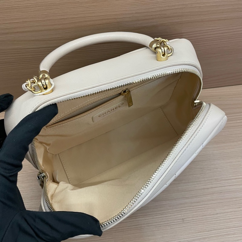 NO:D19 Chanel香奈兒 郵差包米色 牛皮中號 2019年 28開 手提單肩斜挎鏈條包 尺寸底長22*高15*寬8* 有卡 無塵袋無盒子-11