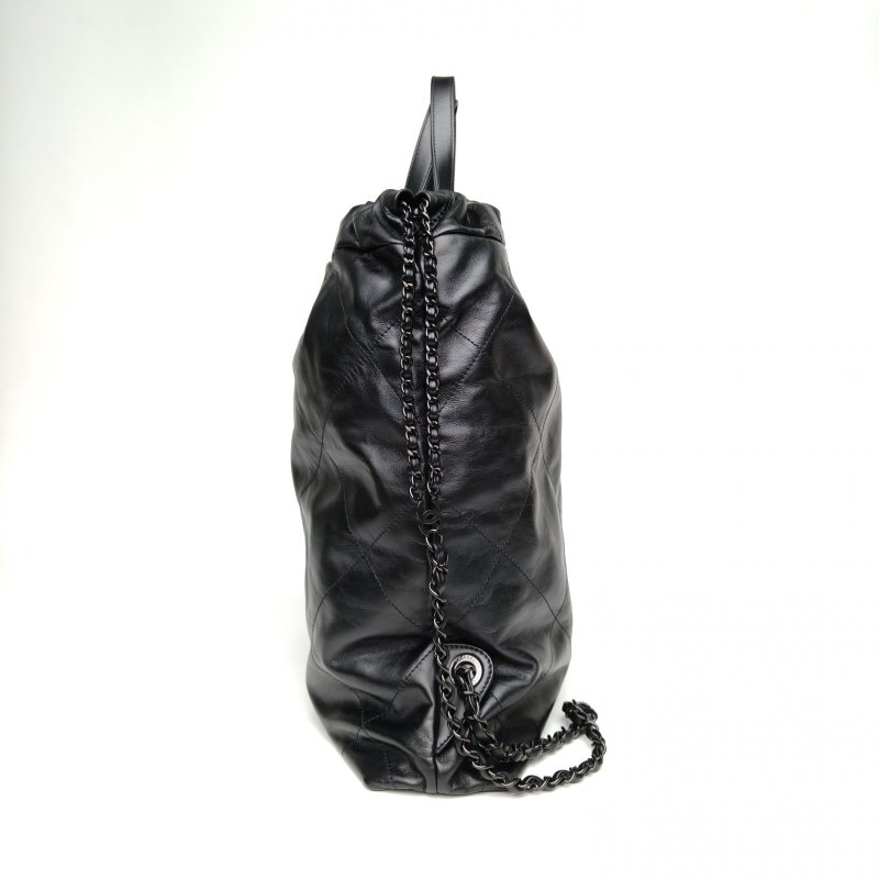 CHANEL 22Bag帶手柄雙肩包大號黑色牛皮晶片黑扣肩背包-1