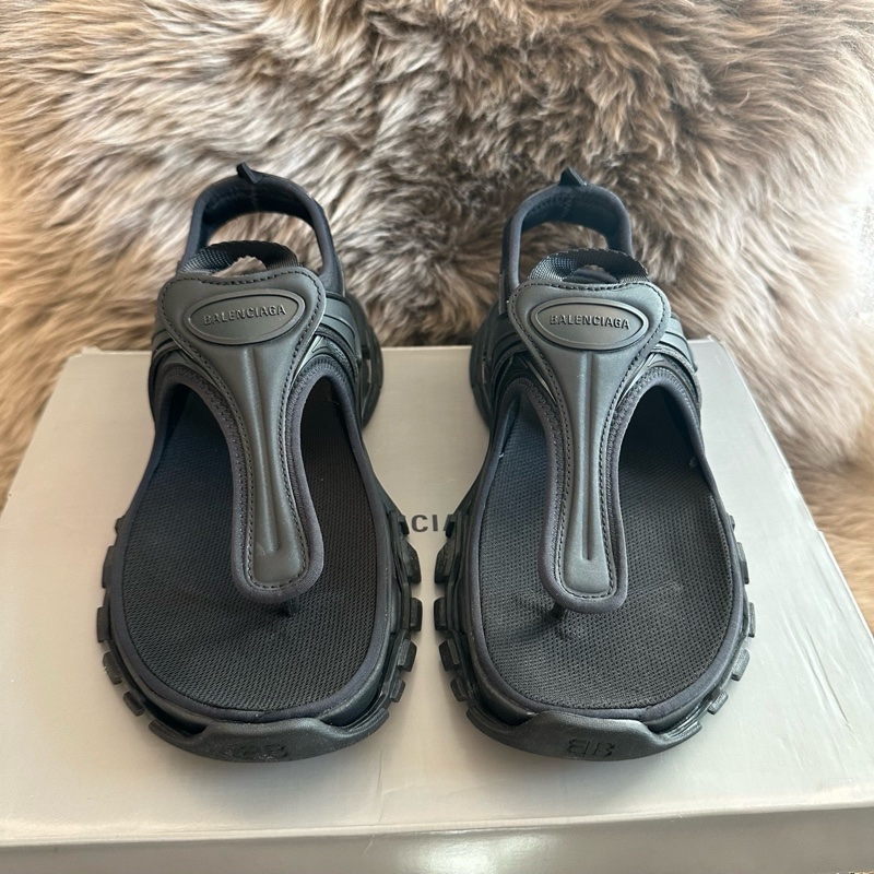 僅試穿 巴黎世家 Track 沙灘涼鞋 黑色 尺碼：37 配塵袋-3