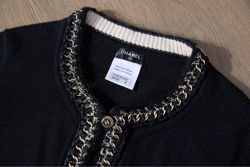 CHANEL經典黑色針織開衫-2