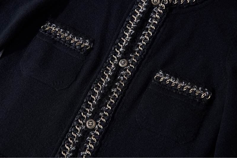 CHANEL經典黑色針織開衫-3