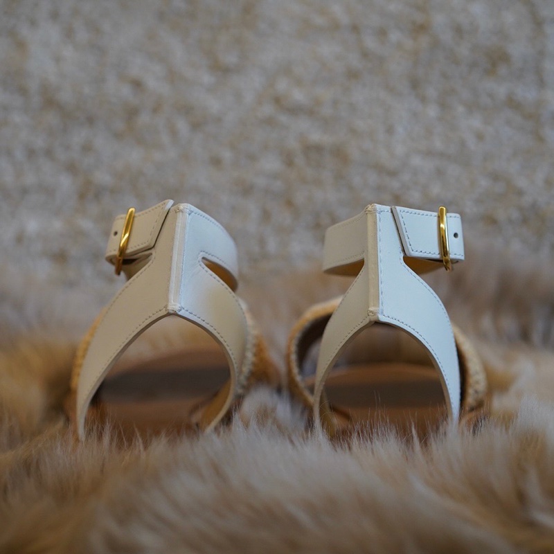 閒置未使用 Celine賽琳 凱旋門 平底 搭扣涼拖 尺碼：37 🈚附件-3