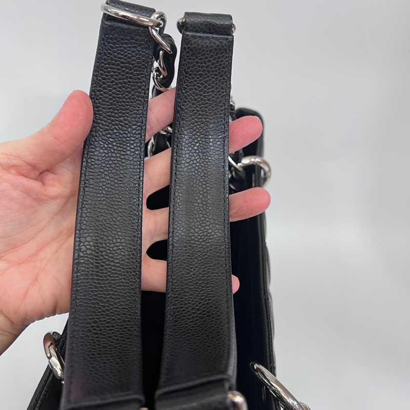 Chanel 黑荔枝牛皮菱格紋GST銀釦肩背包-20