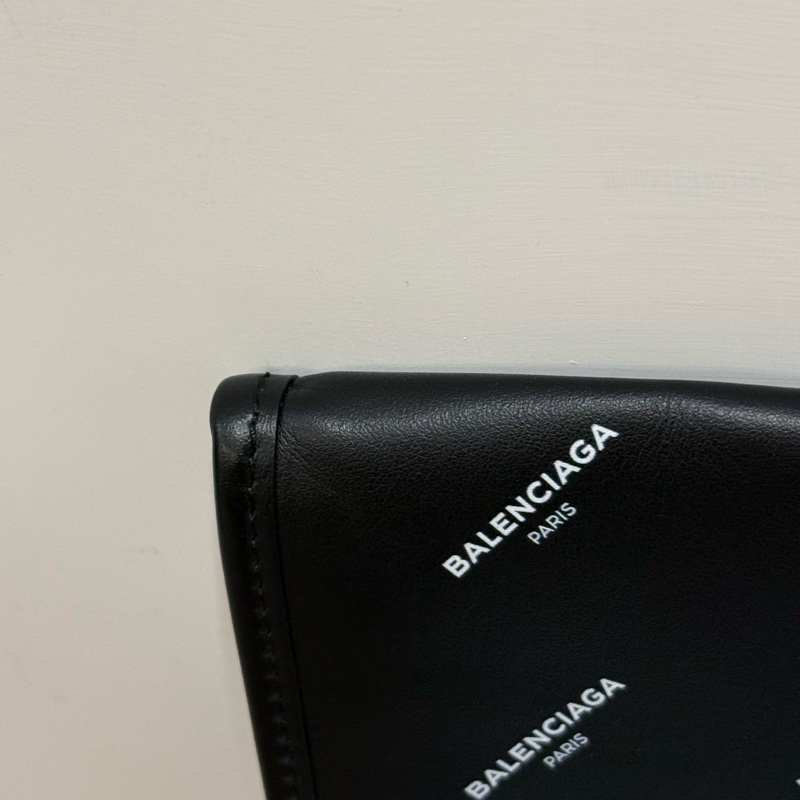 Balenciaga 巴黎世家 滿版 Logo 小牛皮拉鍊手拿包-8