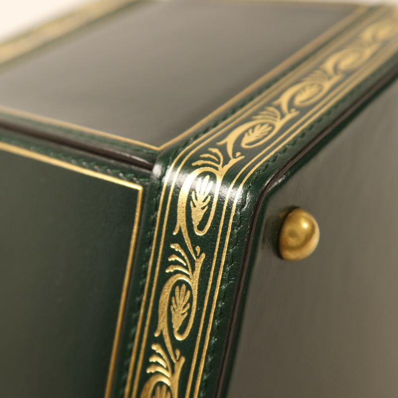 GUCCI 牛皮皮革Mini Geometric Clutch手拿包-10