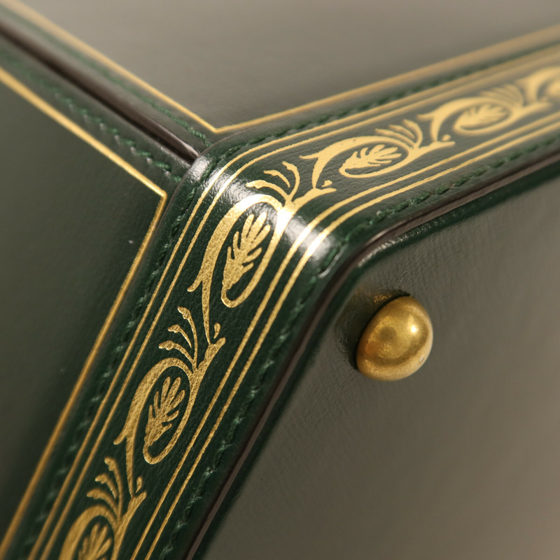 GUCCI 牛皮皮革Mini Geometric Clutch手拿包-11