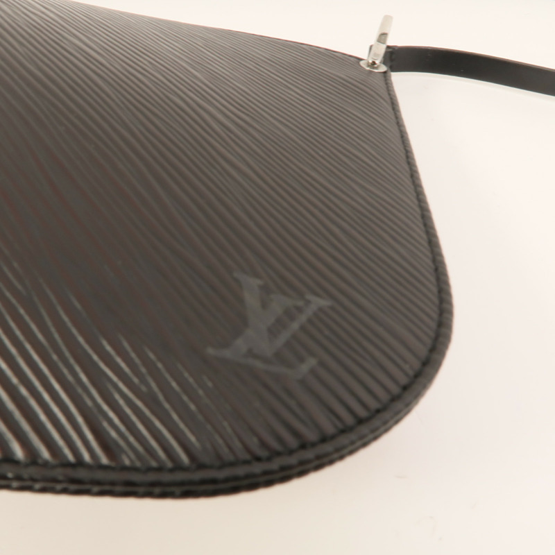 LOUIS VUITTON Epi Pochette Demi Lune肩背袋-9