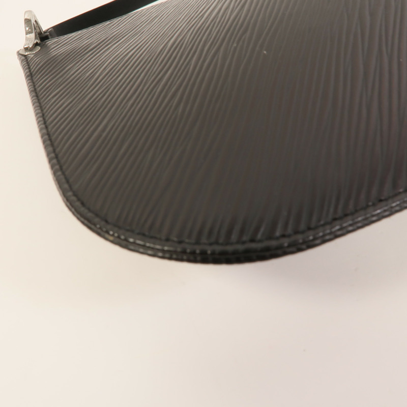 LOUIS VUITTON Epi Pochette Demi Lune肩背袋-10