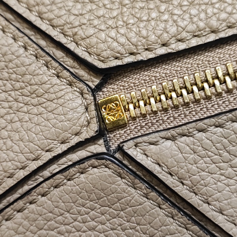 Loewe Puzzle Small-11