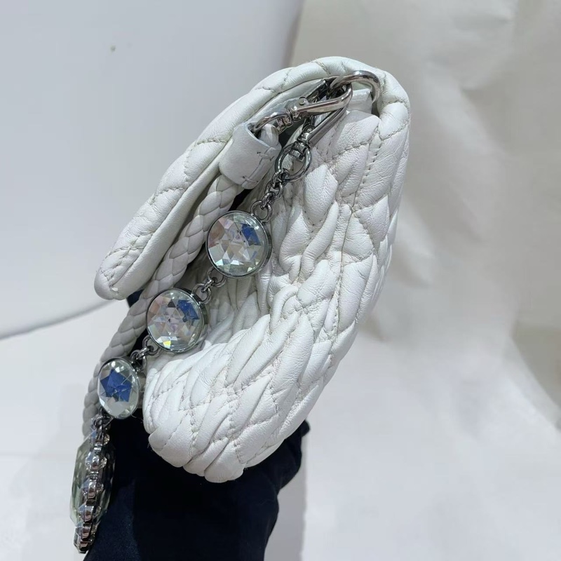miumiu繆繆寶石鏈條包-4