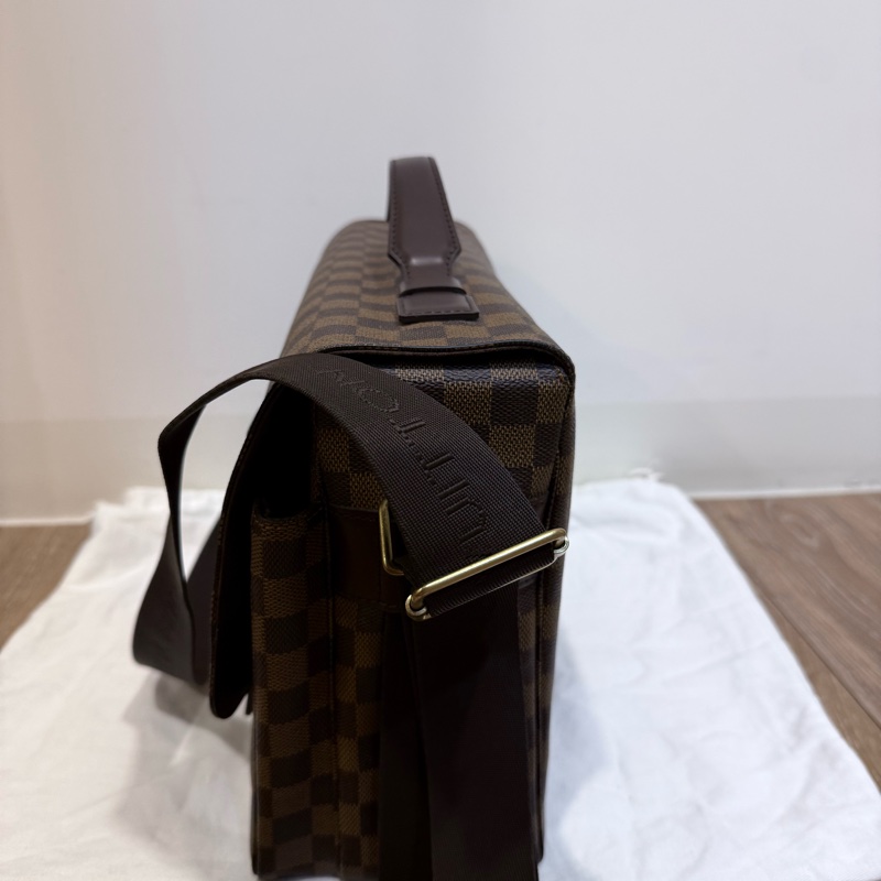 Louis Vuitton Broadway Messenger Bag-3