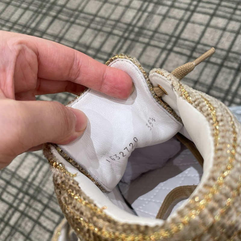 僅試穿CHANEL香奈兒 PVC白拼香檳金毛呢高幫板鞋 35.5碼。-4