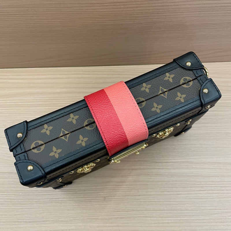 NO:C94 Louis Vuitton Petite 黑色老花硬盒子包 芯片款 尺寸底長20*高13*寬5.5 無附件-4