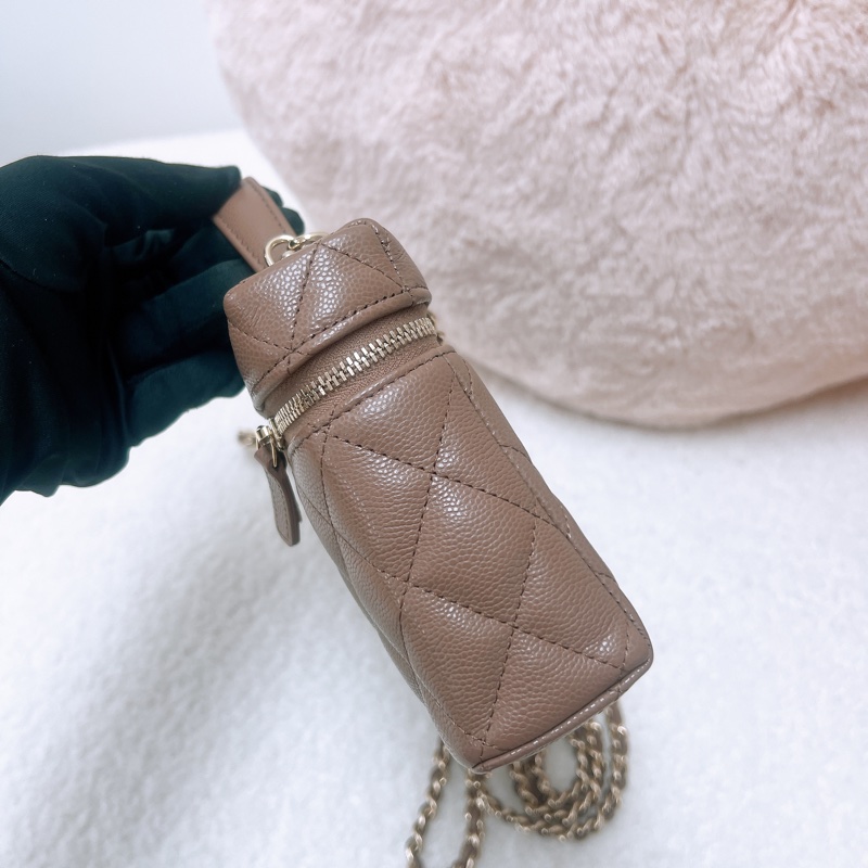 Chanel lp 摩卡棕色手柄盒子包-3